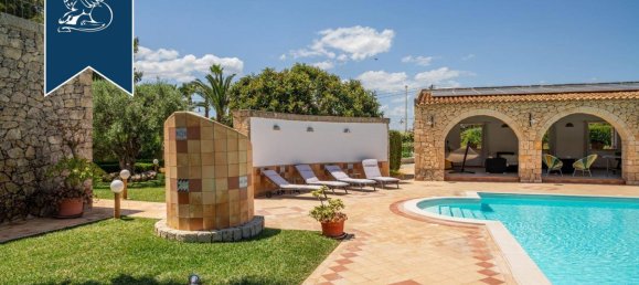 3 rooms Villa in Syracuse, Italy No. 243205 12