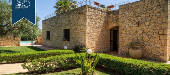 3 rooms Villa in Syracuse, Italy No. 243205 3