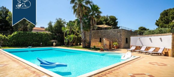 3 rooms Villa in Syracuse, Italy No. 243205 13