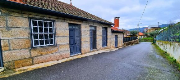 3 bedrooms Castles in Tabuaco, Portugal No. 208841 3