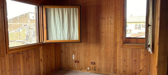 4 rooms Apartment in Viterbo, Italy No. 48565 33