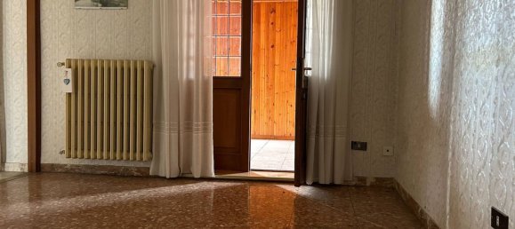 4 rooms Apartment in Viterbo, Italy No. 48565 26