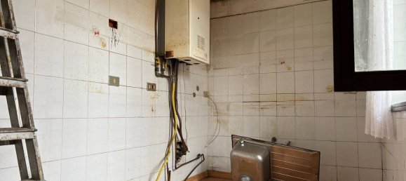 4 rooms Apartment in Viterbo, Italy No. 48565 21