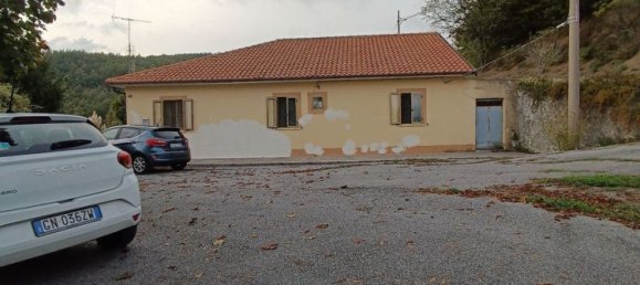 5-Zimmer Haus in Lauria, Italy, Nr. 31900 2