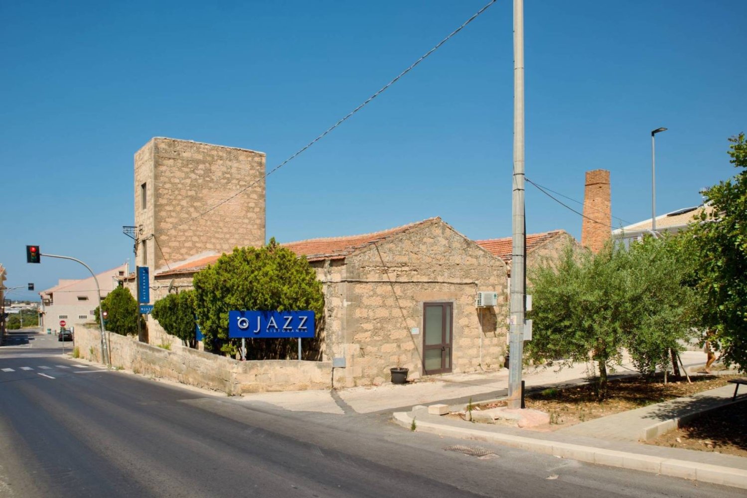 2 rooms Commercial property in Santa Croce Camerina, Italy No. 350648