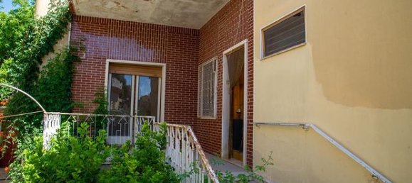 Дом с 10 комнатами в Сан Вито деи Норманни, Италия № 276874 4