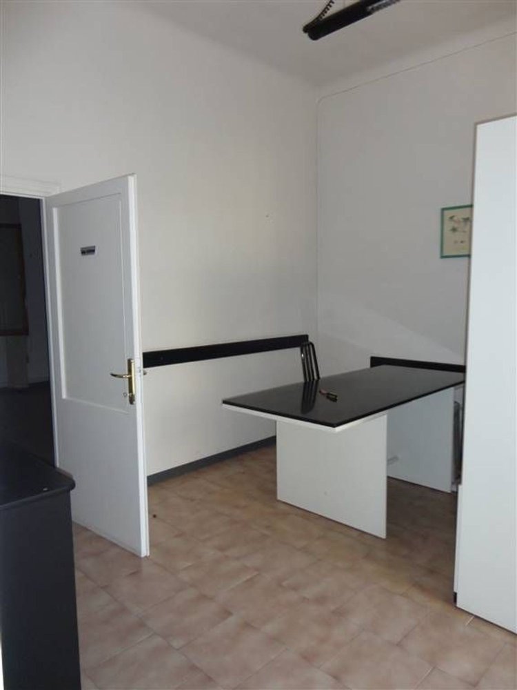 Büro in Certaldo, Italy 53m², Nr. 91357