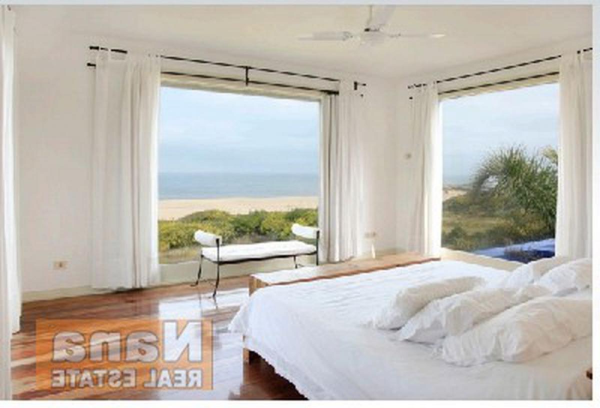 4 bedrooms House in Maldonado, Uruguay No. 10679