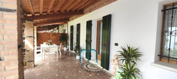 6 rooms House in Pianiga, Italy No. 27689 12
