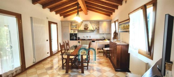 6 rooms House in Pianiga, Italy No. 27689 8
