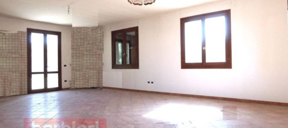 3 Schlafzimmer Villa in Cesena, Italy, Nr. 277300 13