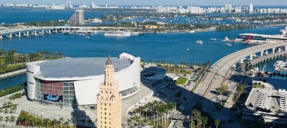 42.55 m² propiedad comercial en venta en Miami, Miami-Dade, Florida, USA № 615338 12