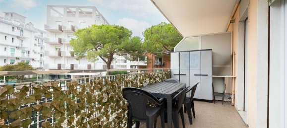 4 rooms Apartment in Jesolo, Italy No. 174448 3