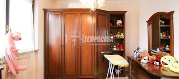 2 bedrooms House in Mediglia, Italy No. 9666 15