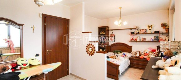 2 bedrooms House in Mediglia, Italy No. 9666 12