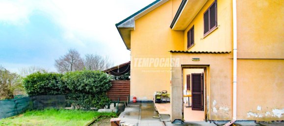 2 bedrooms House in Mediglia, Italy No. 9666 7