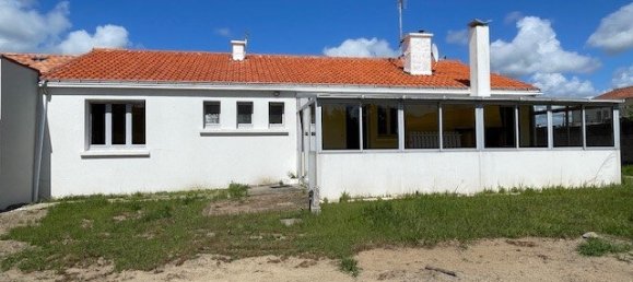 Дом с 2 спальнями в Сент-Илер-де-Рие, Франция № 113208 4