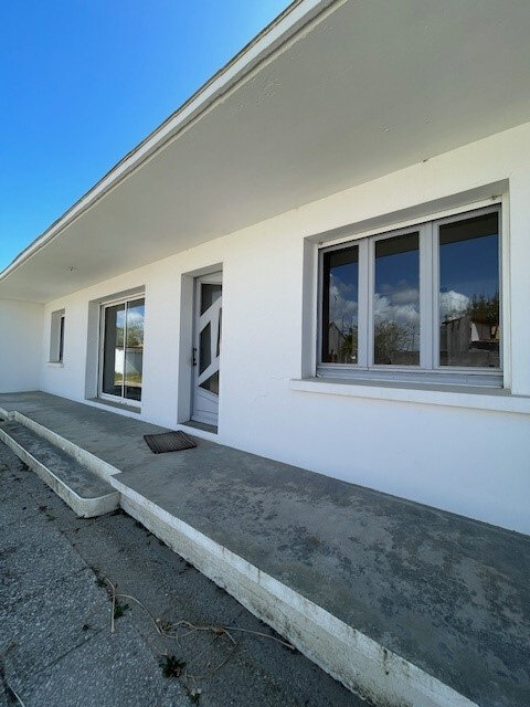 Дом с 2 спальнями в Сент-Илер-де-Рие, Франция № 113208