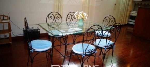 Apartamento de 2 dormitorios en Hoan Kiem, Vietnam No. 3343 3