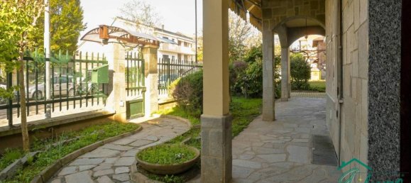 4 rooms Apartment in Nichelino, Italy No. 156667 9