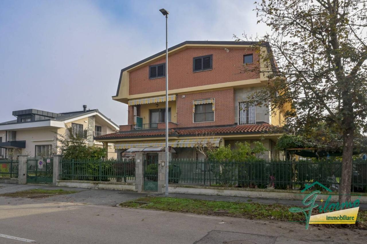 4 rooms Apartment in Nichelino, Italy No. 156667