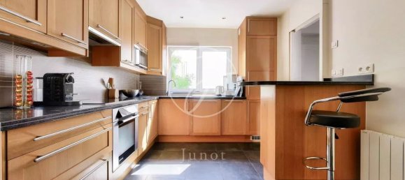 5 bedrooms House in Rueil-Malmaison, France No. 321733 8