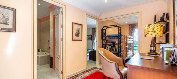 Villa de 9 dormitorios en Estepona, Spain No. 179032 14