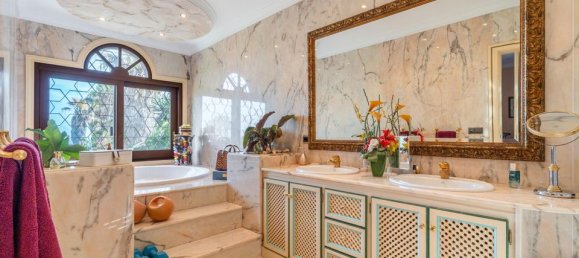 Villa de 9 dormitorios en Estepona, Spain No. 179032 17