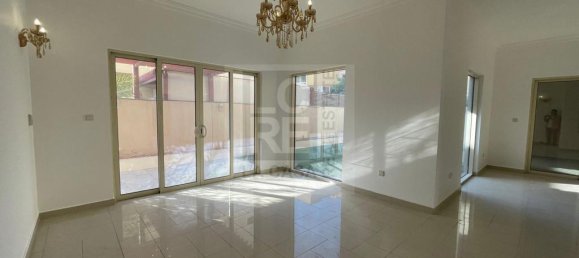 4 غرف نوم فيلا في Al Raha Gardens, UAE رقم 7308 2