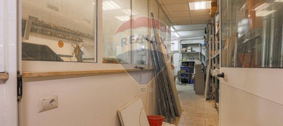 1غرفة عقار تجاري في Rome, Italy رقم 52935 30