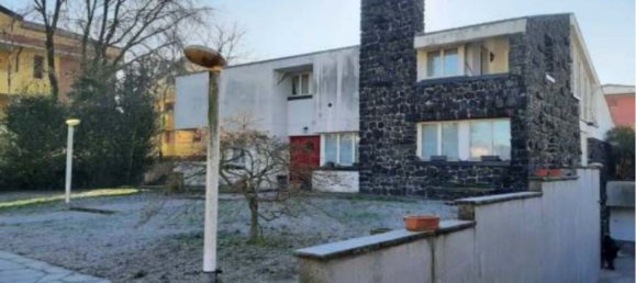 Villa de 7 dormitorios en San Bonifacio, Italy No. 331633 2