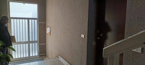 3 bedrooms Apartment in Cairate, Italy No. 283016 3