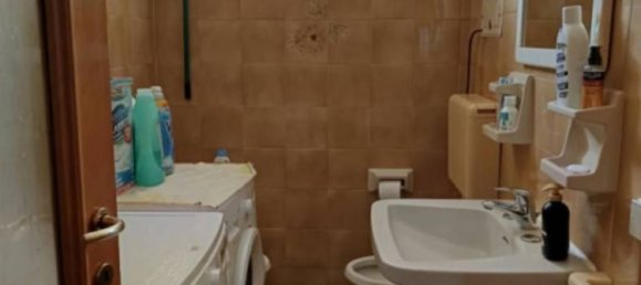 3 bedrooms Apartment in Cairate, Italy No. 283016 10