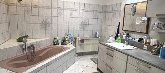 Здание с 6 комнатами в Баден-Вюртемберг, Германия № 5427 4