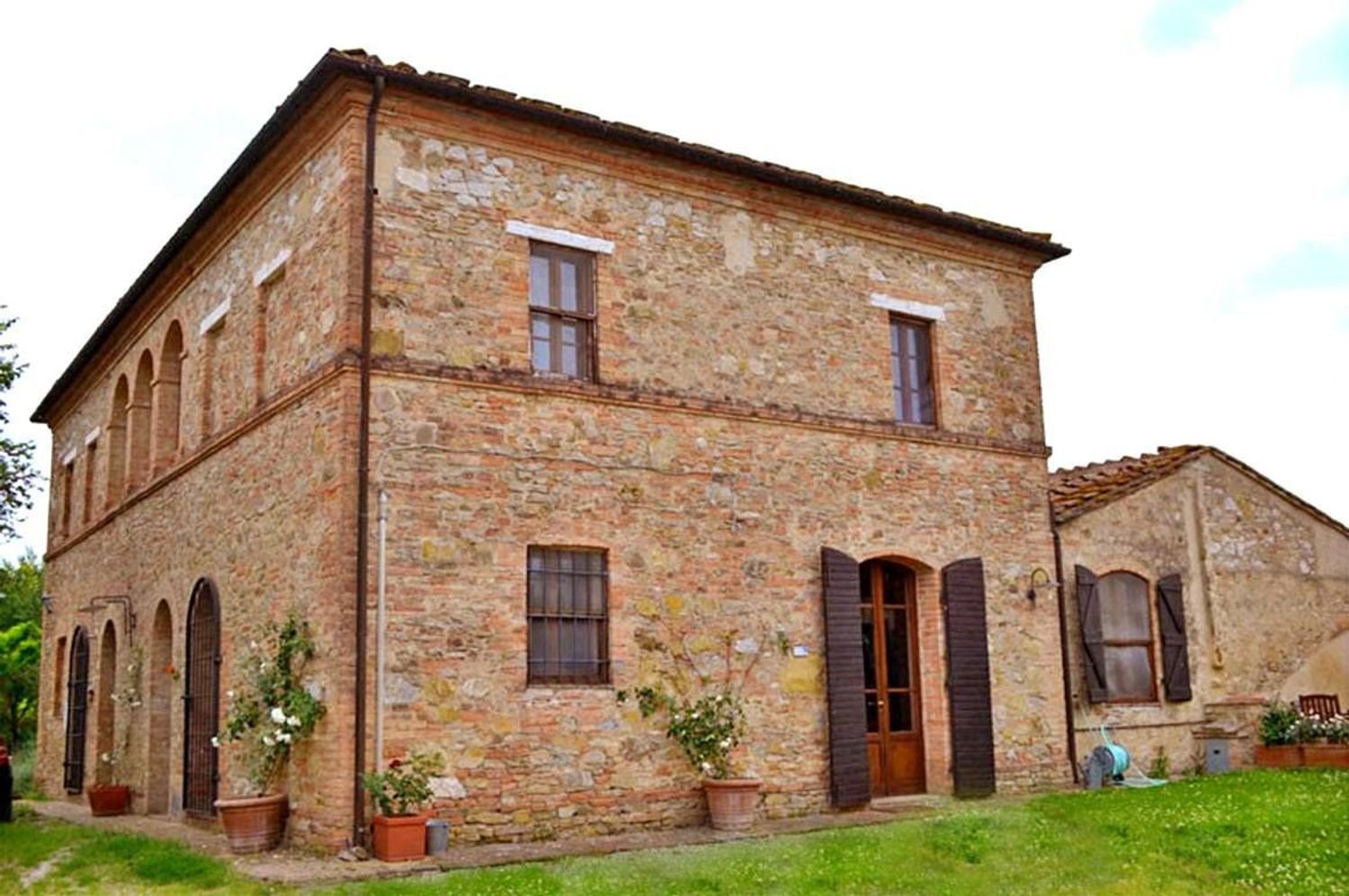 15 rooms House in Buonconvento, Italy No. 220276