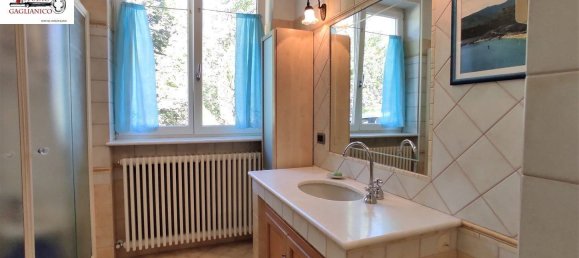 3 bedrooms Villa in Graglia, Italy No. 49789 11