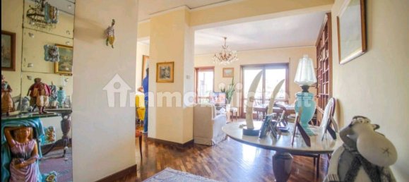 3 bedrooms Apartment in Naples, Italy No. 32010 11