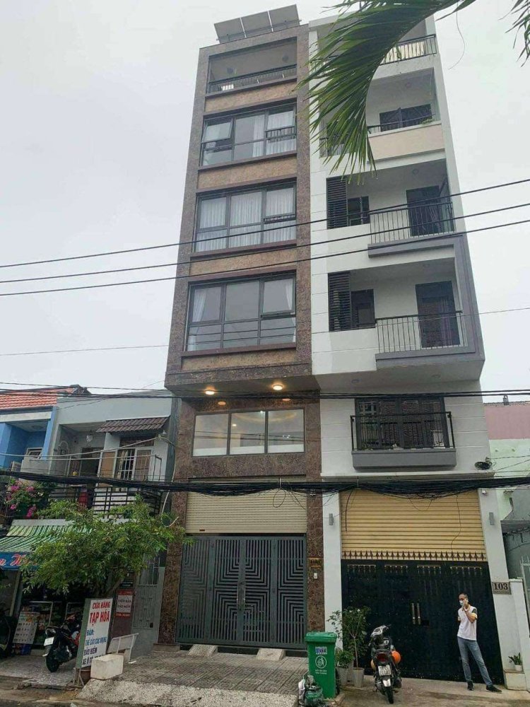 74m² Townhouse in District 7, Vietnam No. 9737