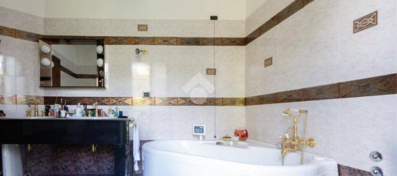 3 Schlafzimmer Haus in Città di Castello, Italy, Nr. 42150 10