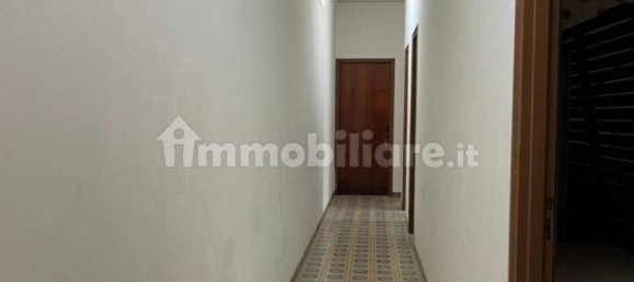 Apartamento de 2 dormitorios en Vittoria, Italy No. 351560 3