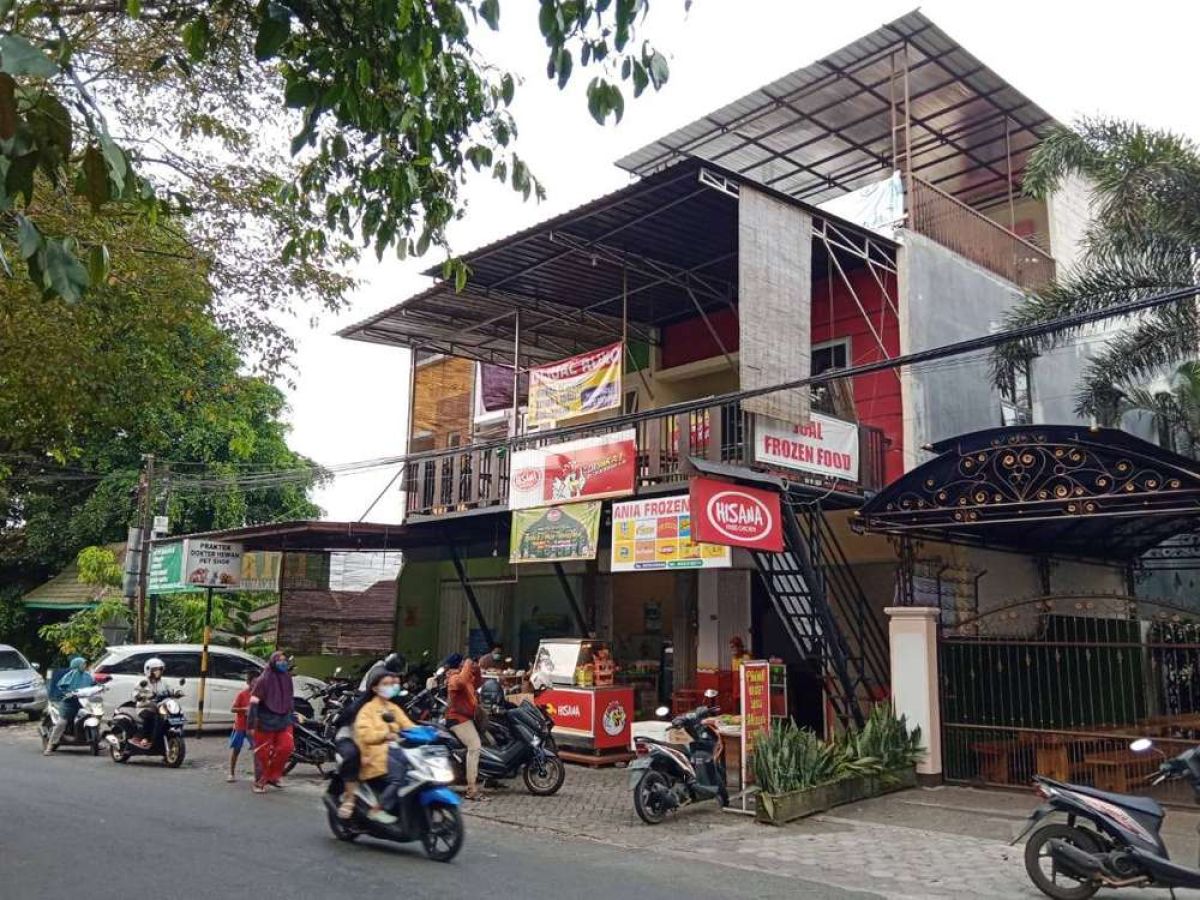 Laden in Dau, Indonesia 67m², Nr. 1506