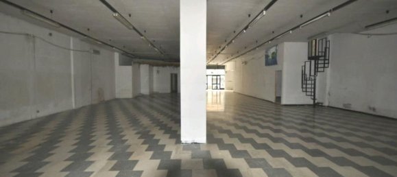 400m² Commercial property in Ragusa, Italy No. 151724 2