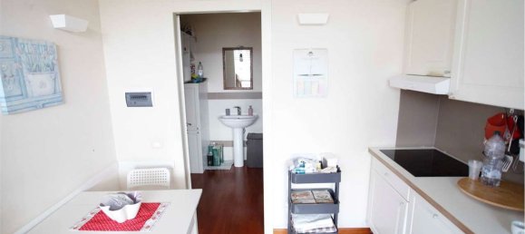 5 rooms Apartment in Colle di Val d'Elsa, Italy No. 196018 15