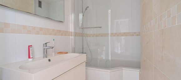 Apartamento de 3 habitaciónes en Paris, France No. 337583 7