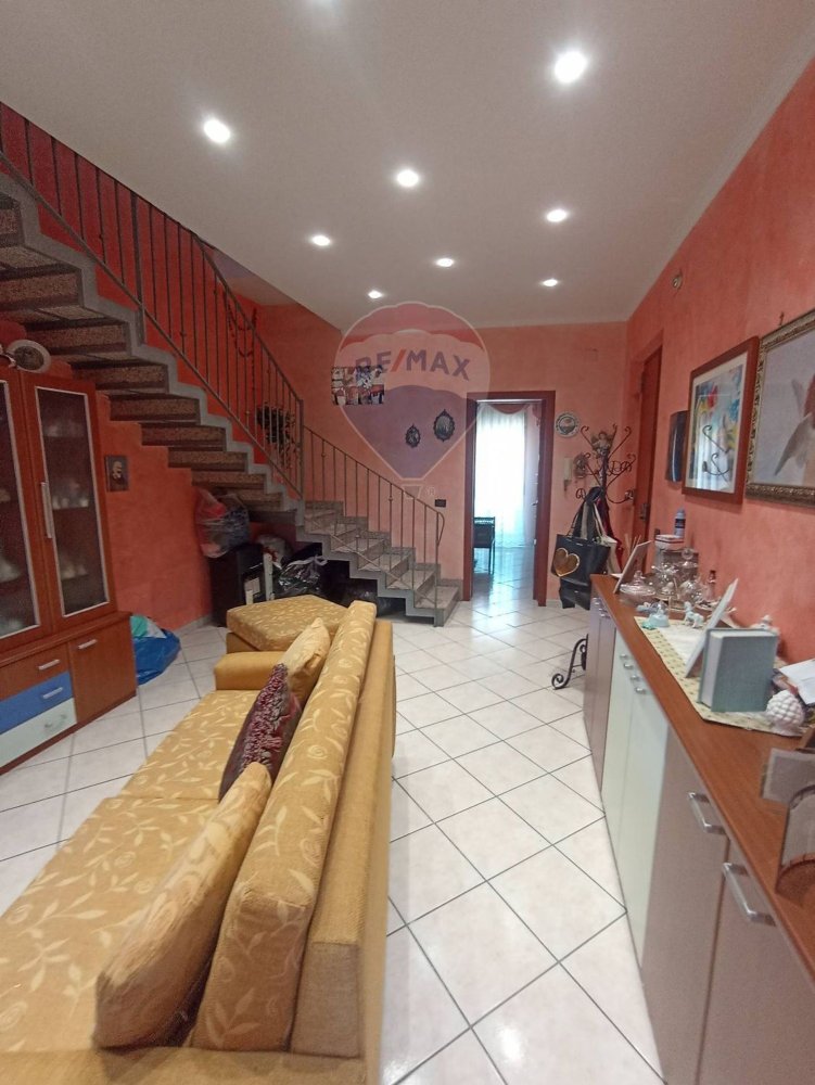 4 Schlafzimmer Wohnung in Catania, Italy, Nr. 391676