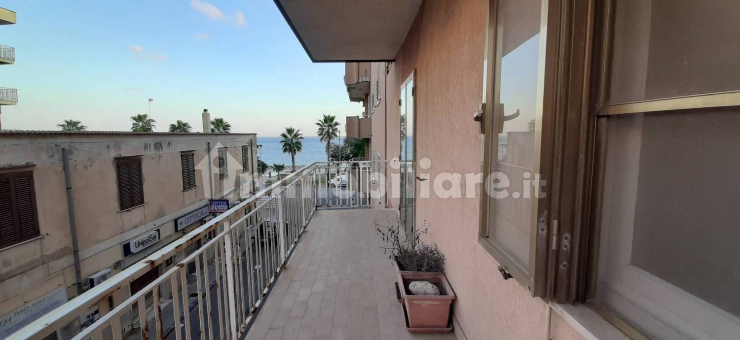 Apartamento T5 em Catanzaro, Italy N.º 178940