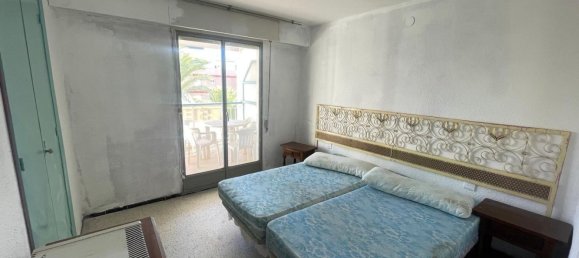 Apartamento de 3 dormitorios en Benidorm, Spain No. 158816 13