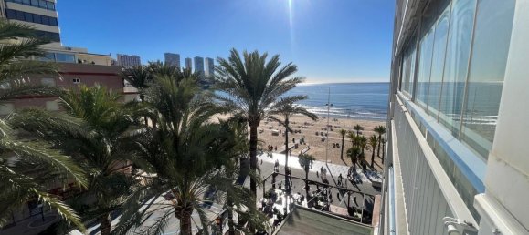 Apartamento de 3 dormitorios en Benidorm, Spain No. 158816 2
