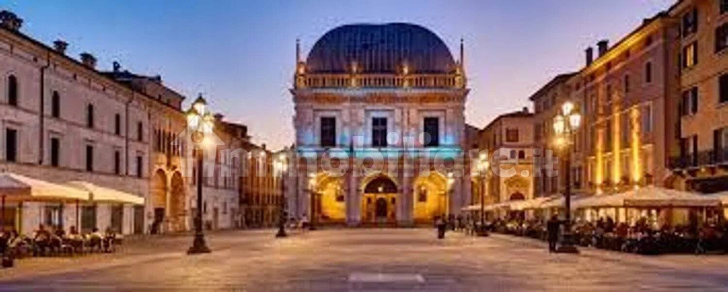 3 غرف نوم شقة في Brescia, Italy رقم 385298