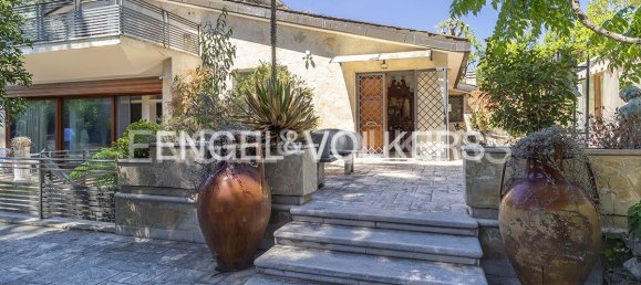 Вилла с 4 спальнями в Рим, Италия № 103848 19